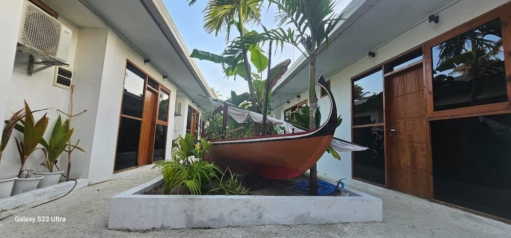 Dhontakuru Guesthouse - View 2