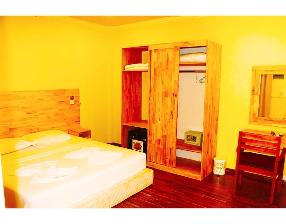 Maafushi Village - View 9