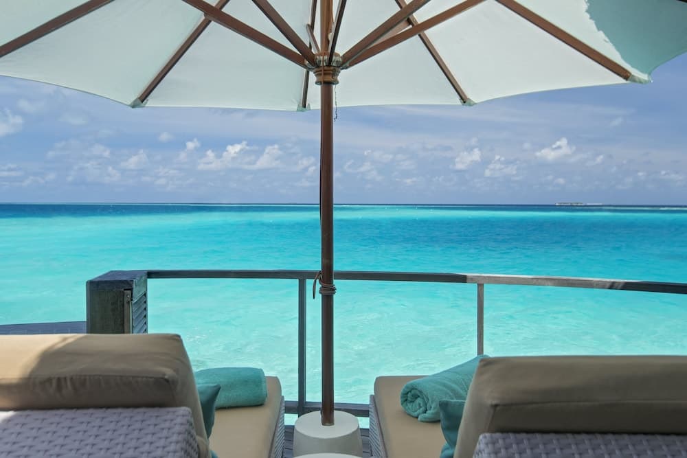 Constance Halaveli - View 42