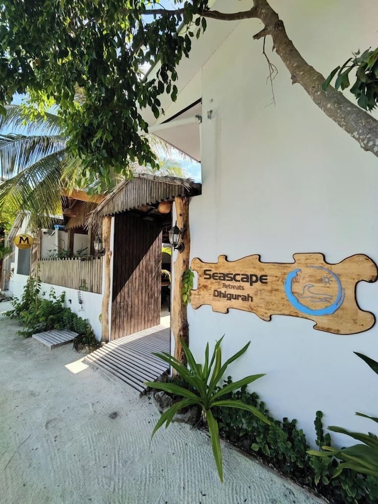 Seascape Retreats Dhigurah - View 6