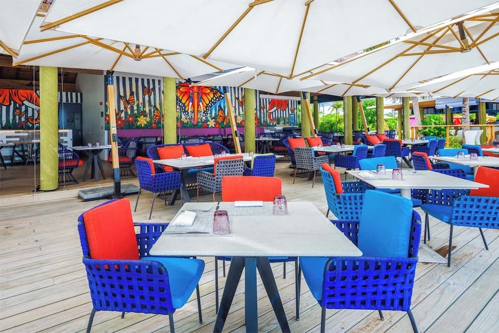 Hard Rock Hotel Maldives - View 82