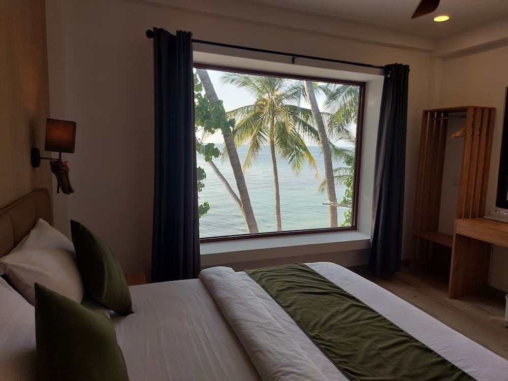 Comfy Cool Breeze by eMzaz - View 5