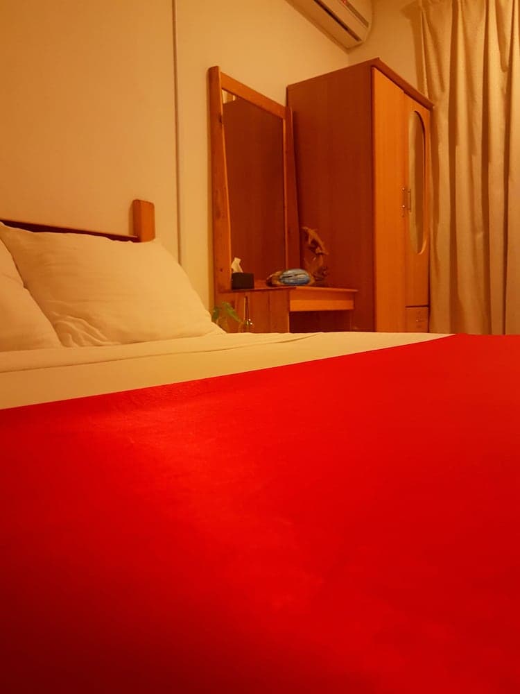 ZeeStar Inn - View 2