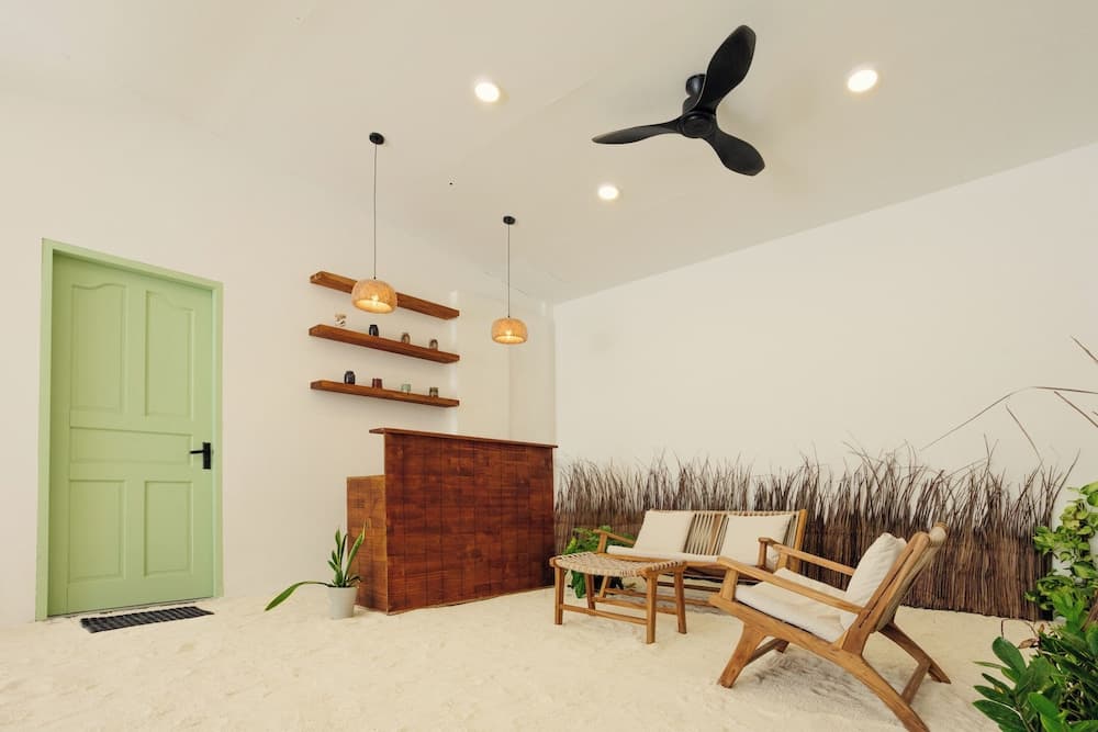 Azul Retreat - View 4