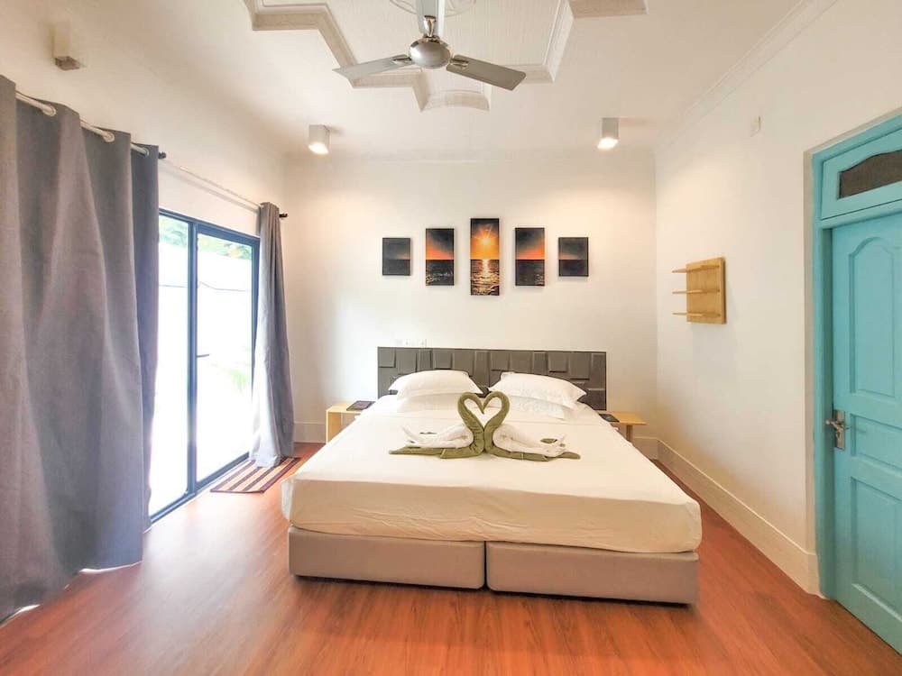 HI HEAVEN MALDIVES - View 1