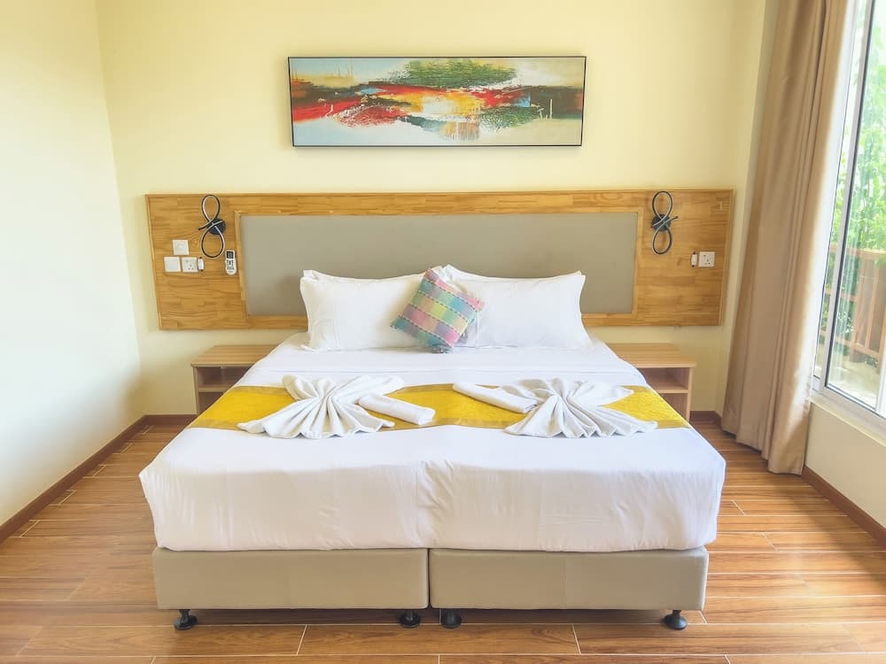 Rehendhi Villa - View 12