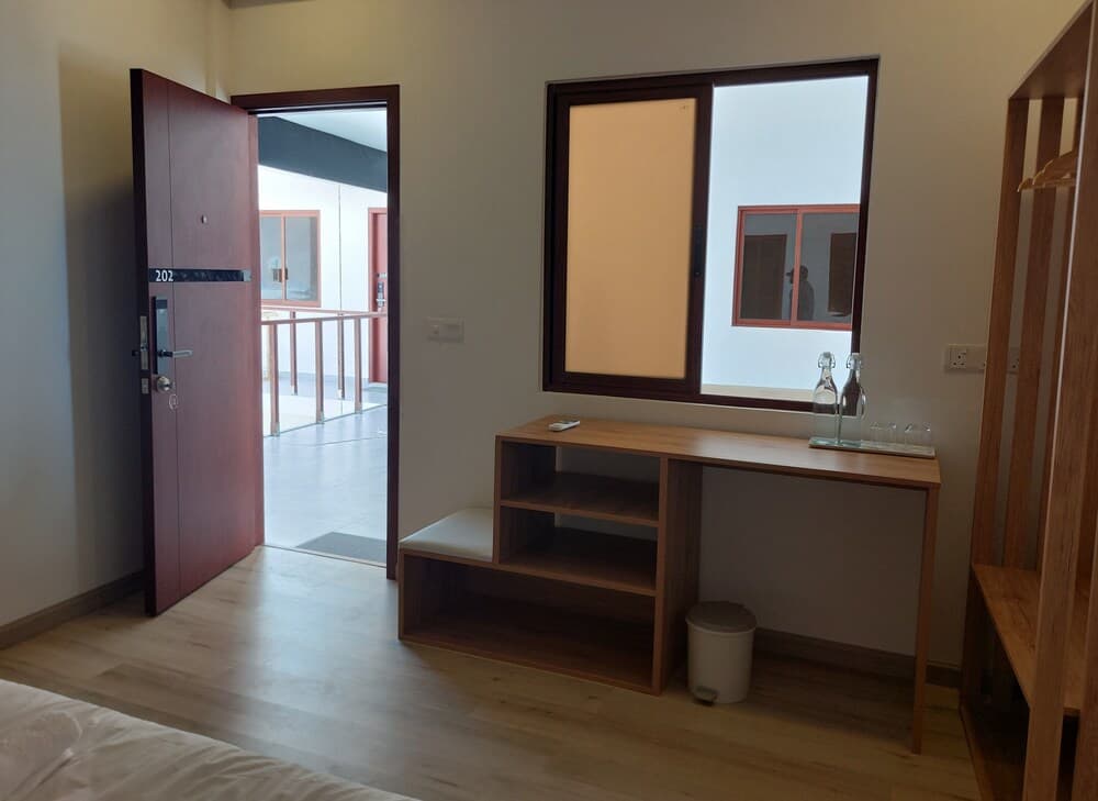 Comfy Cool Breeze by eMzaz - View 11