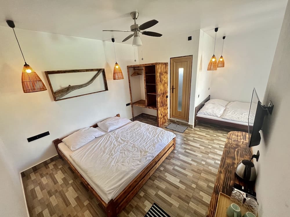 Dhiffushi Inn - View 9