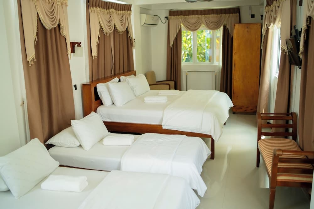 Biosphere by Hawks Hotels Kamadhoo Baa Atoll - View 5