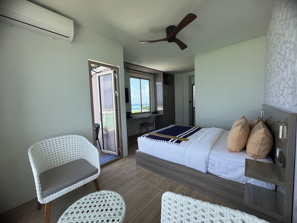 Avyanna Gulhi Beach - View 57