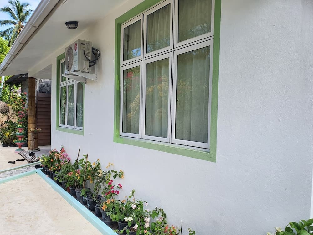 Island Guest - View 27