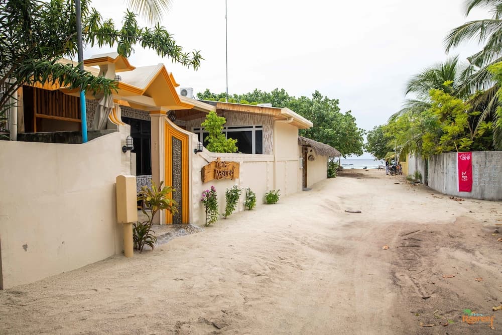 Rasreef Rasdhoo Maldives - View 2