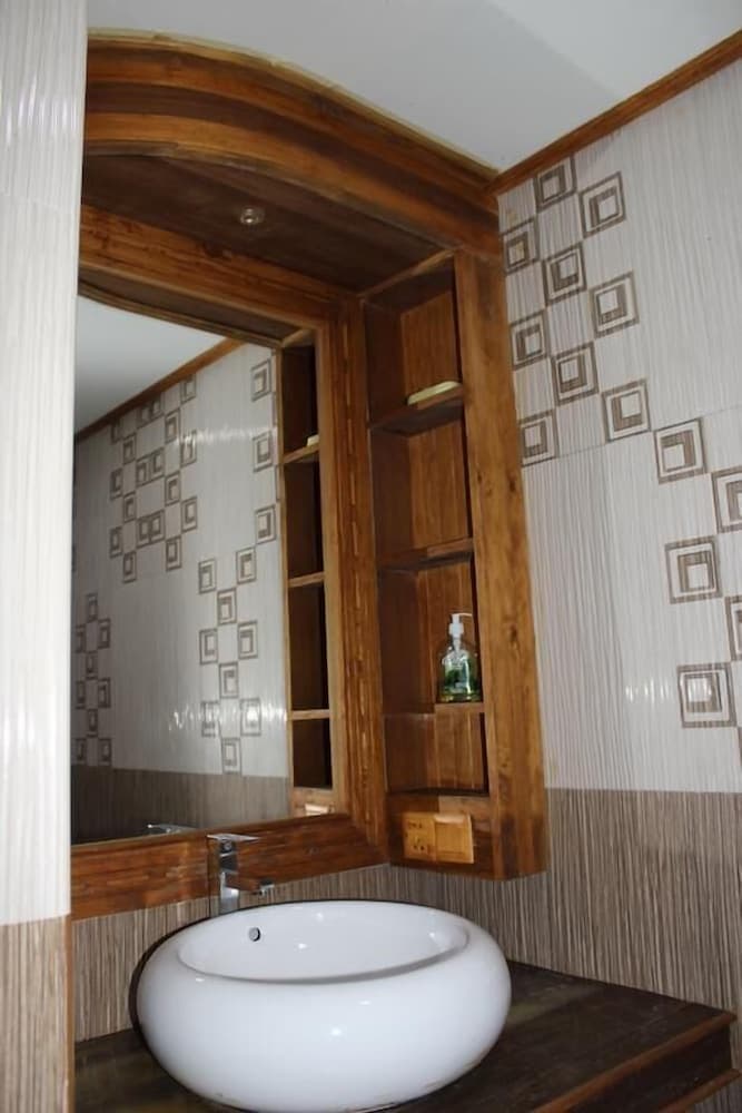 Eureka Serenity Athiri Inn - View 30