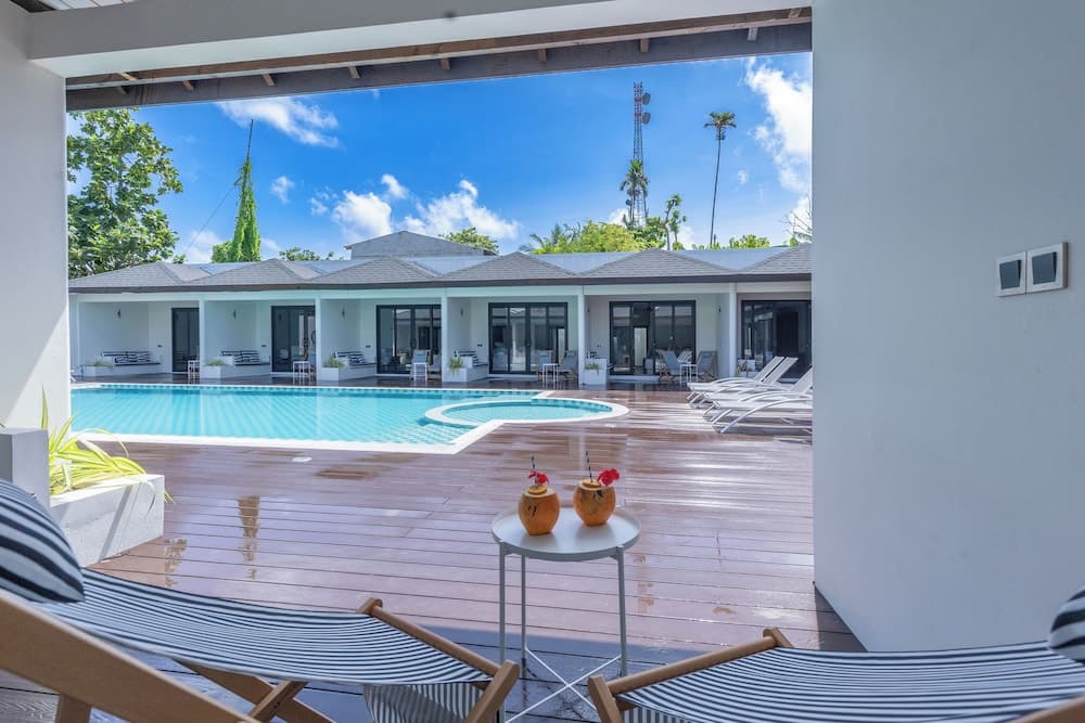 Hakuna Maldives - View 3