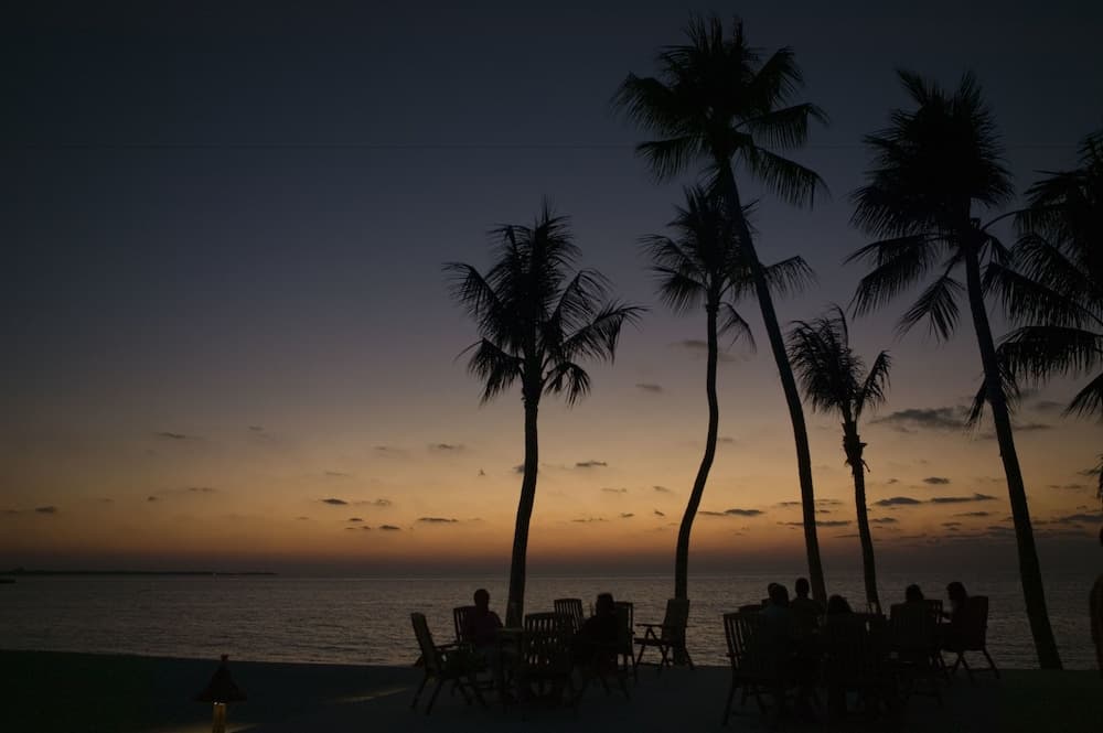 Veligandu Maldives Resort Island - View 23