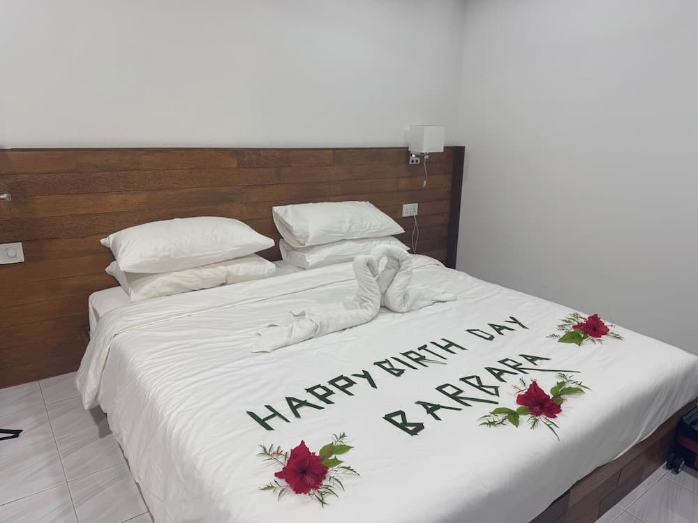 Mandhoo Inn - View 19