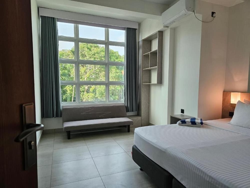 Shams Thoddoo - View 5