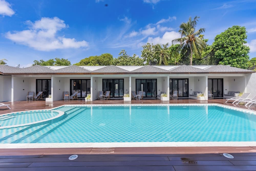 Hakuna Maldives - View 1