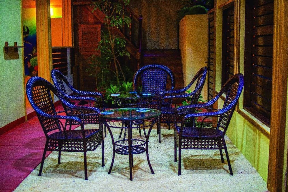 South Ari Inn - View 2