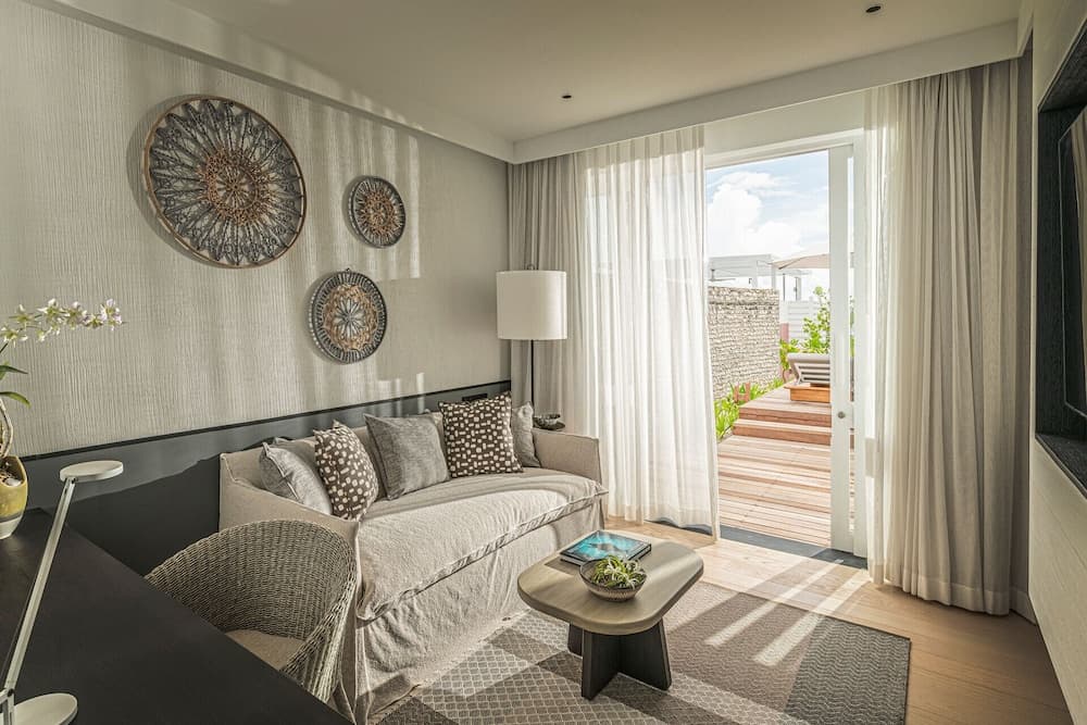 Four Seasons Maldives at Landaa Giraavaru - View 2