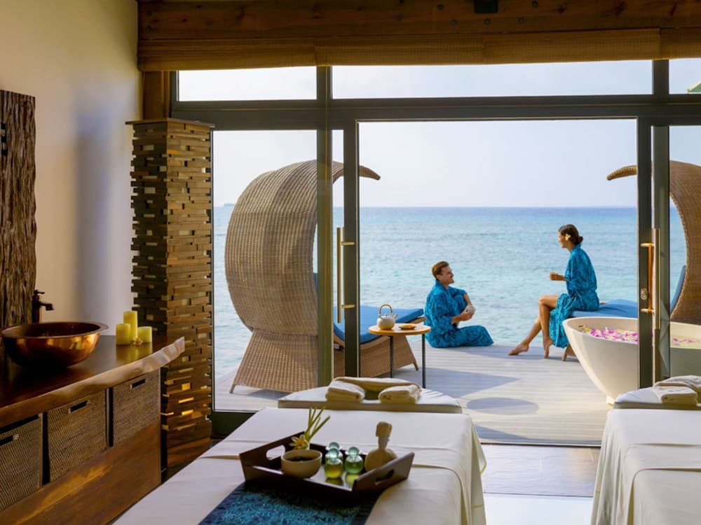 Kuredhivaru Resort & Spa Maldives - View 64