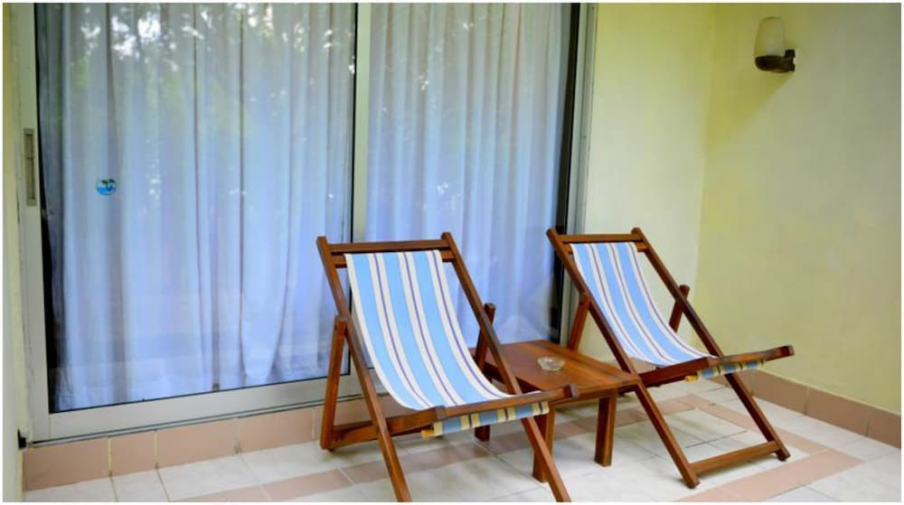 Biyadhoo Island Resort - View 3