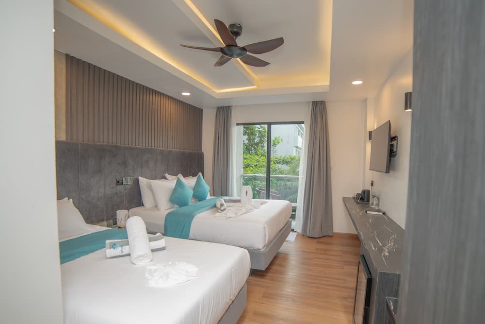 Whaleshark Beach - View 20