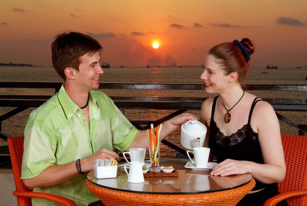 Hulhule Island Hotel - View 34