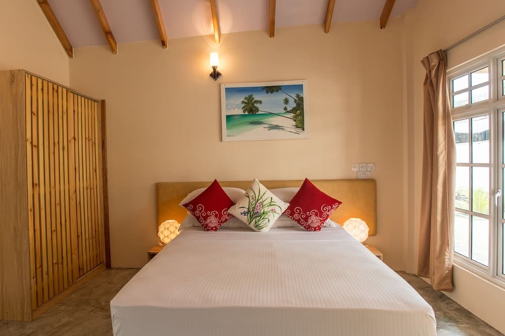 Thoddoo Retreat - View 41