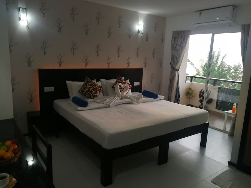 Crown Beach Hotel Maldives - View 15