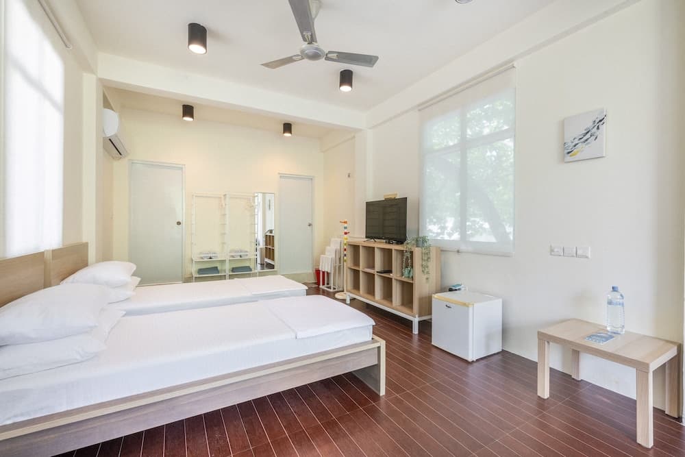Three Hearts Guesthouse - View 58