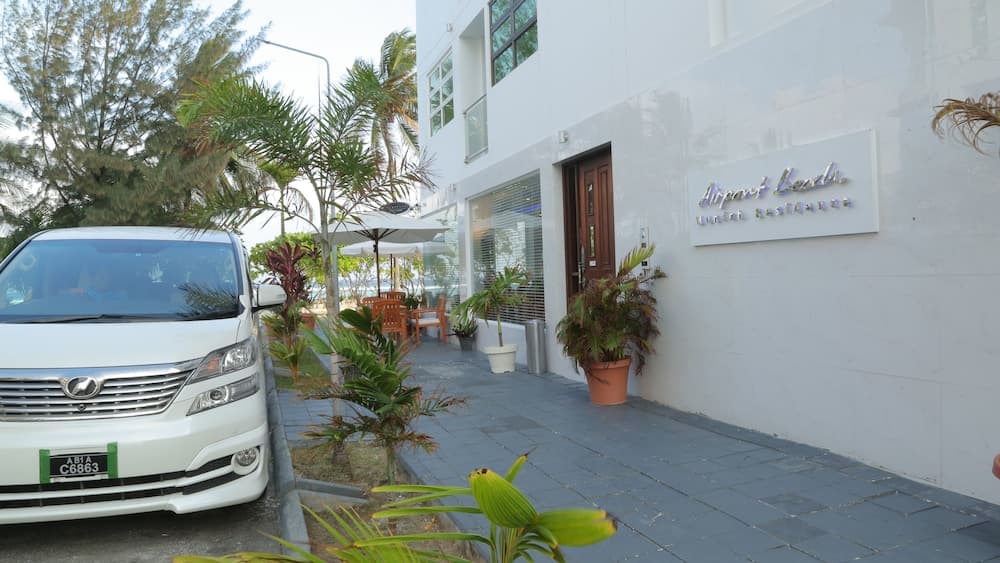 Airport Beach Hotel - View 31