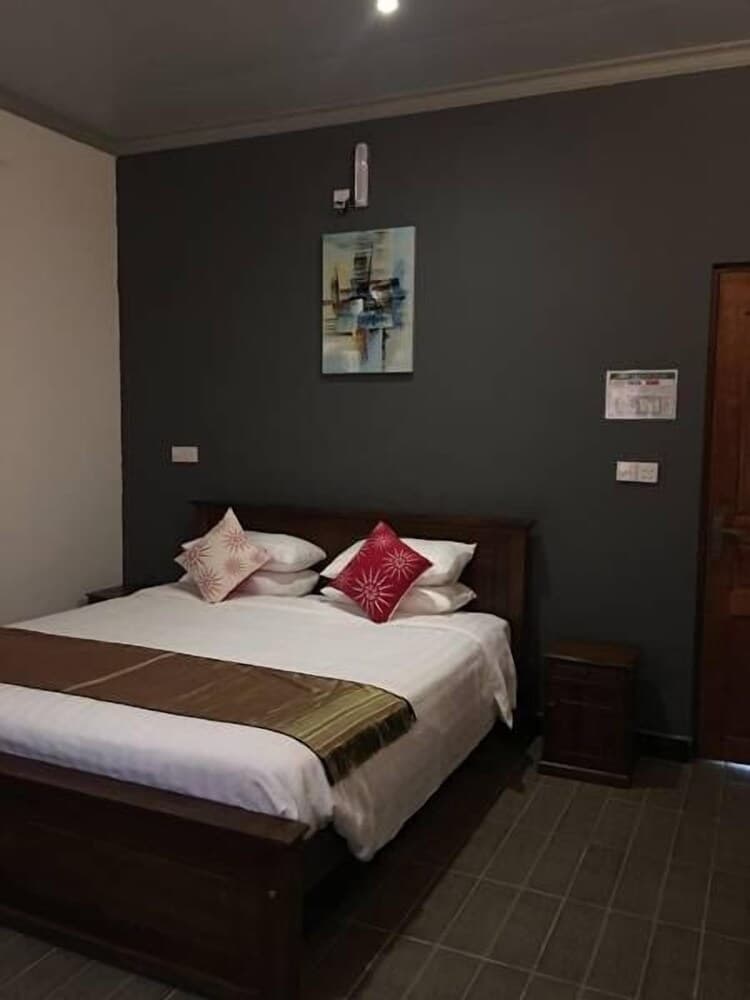 Equator HomeStay - View 20