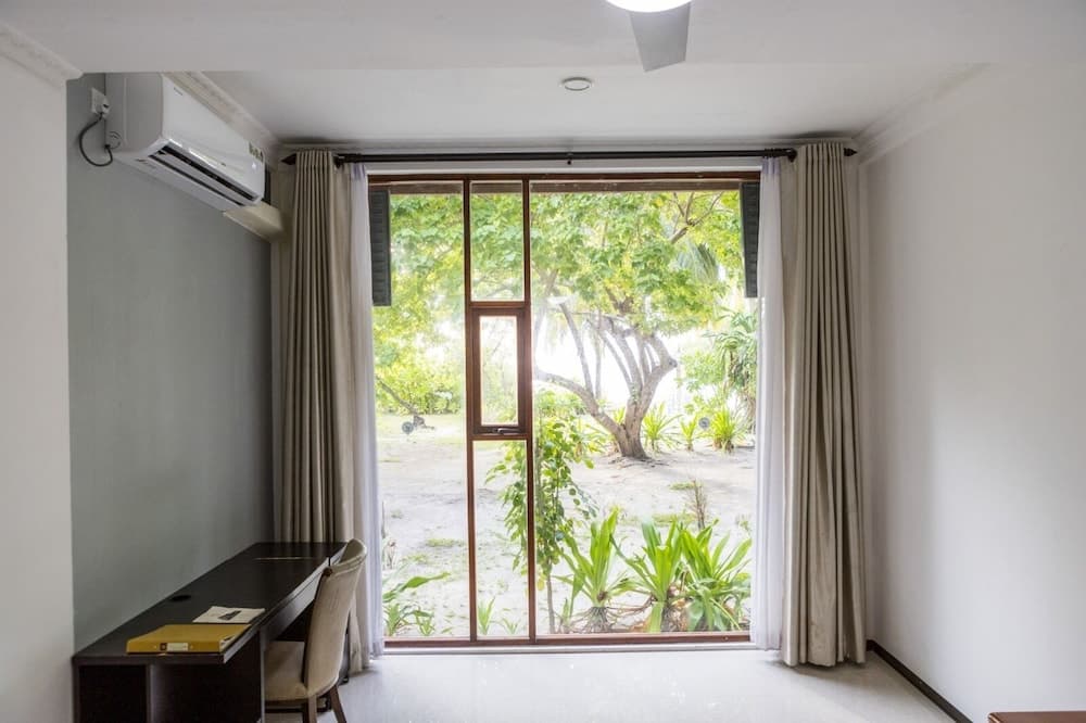 Nazaki Beach Hotel & Spa Maldives - View 3