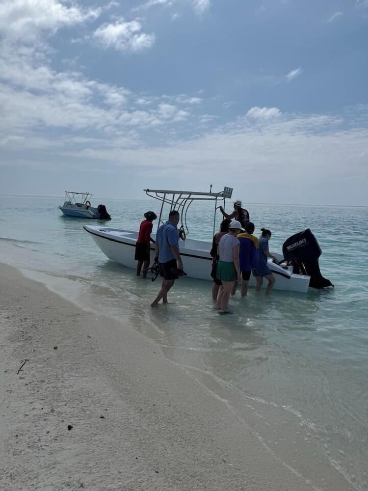 Rattehi Inn at Rakeedhoo - View 19