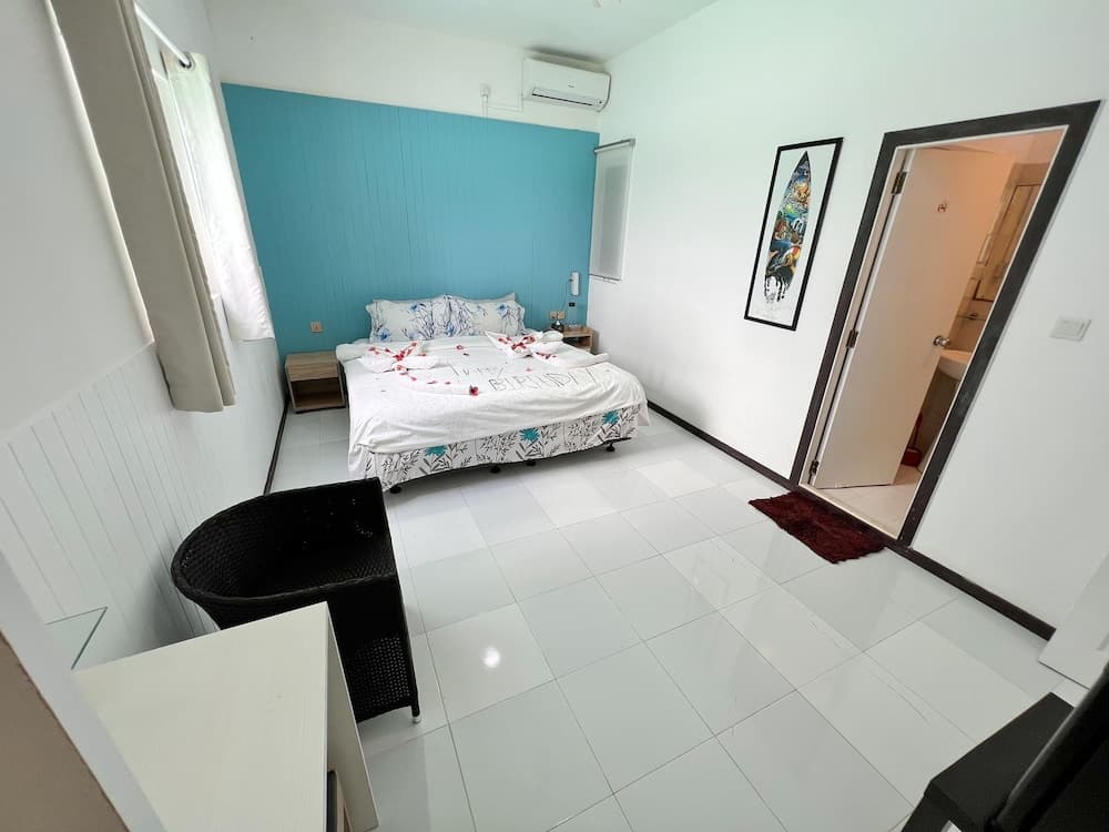 Wave Crest Retreat - View 16