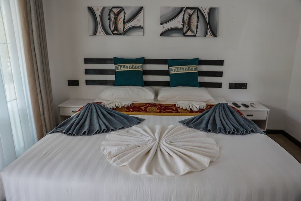 Belvedere Thoddoo - View 9