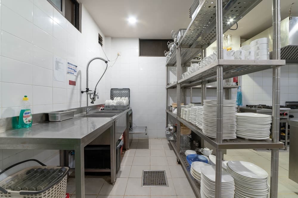 Paguro Beach Inn - View 32