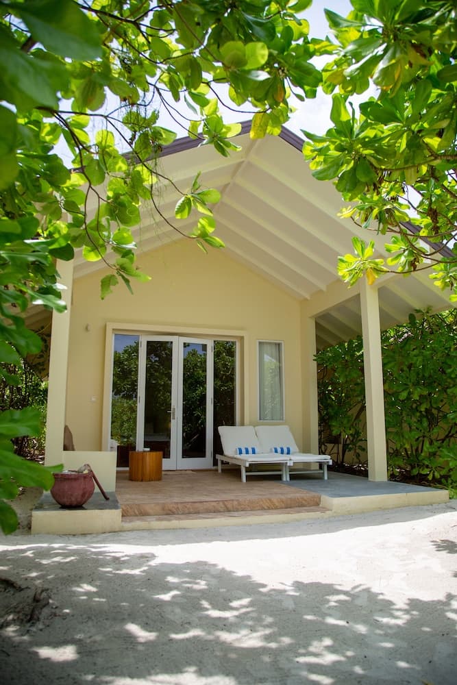 Hondaafushi Island Resort - View 3
