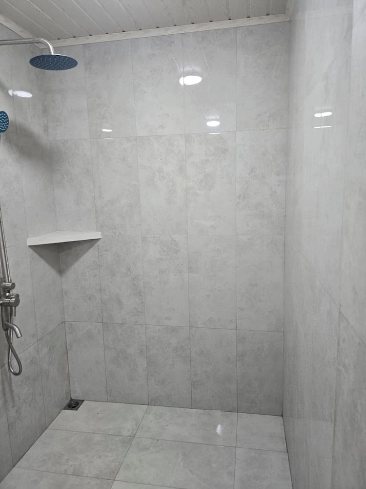 Sun & Surf - View 18