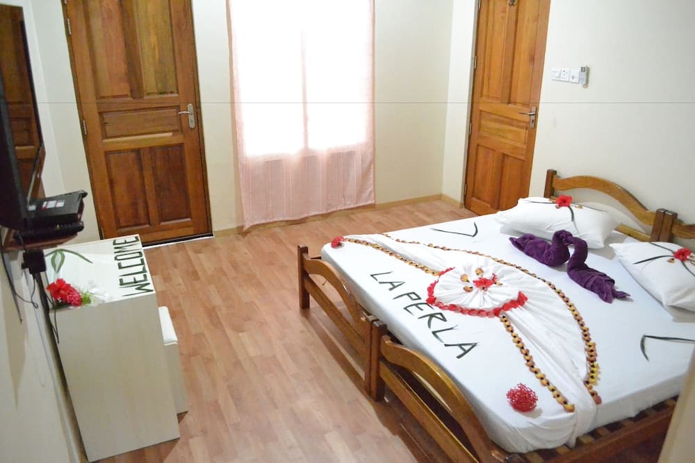 Fulidhoo Laperla Guesthouse - View 3