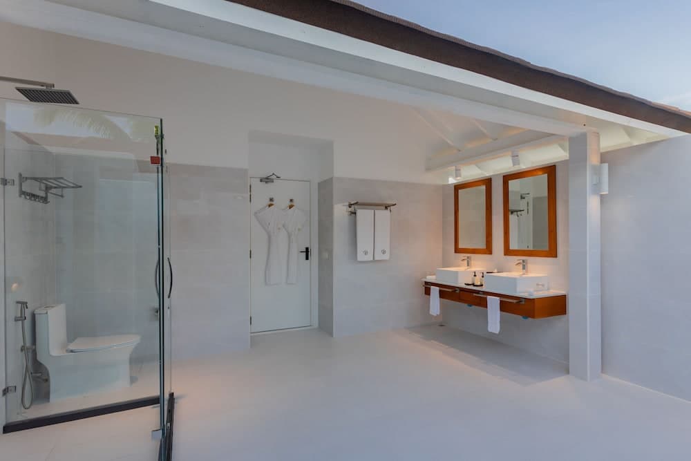 Dhigufaru Island Resort - View 56