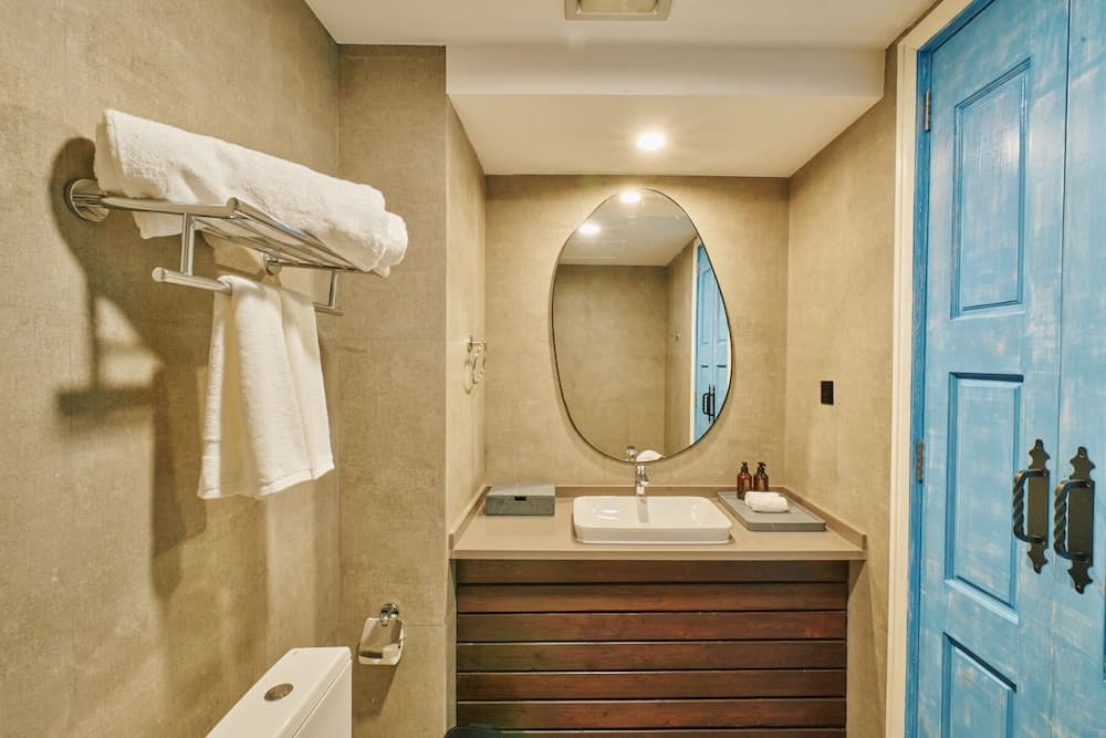 Beach Hotel Dhigurah - View 17