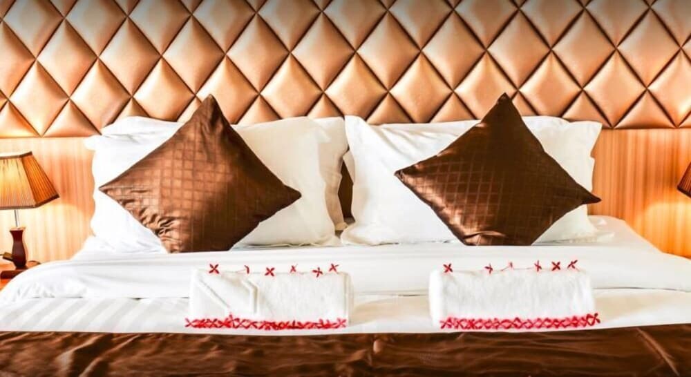 Marina Bay Retreat & Spa - View 3