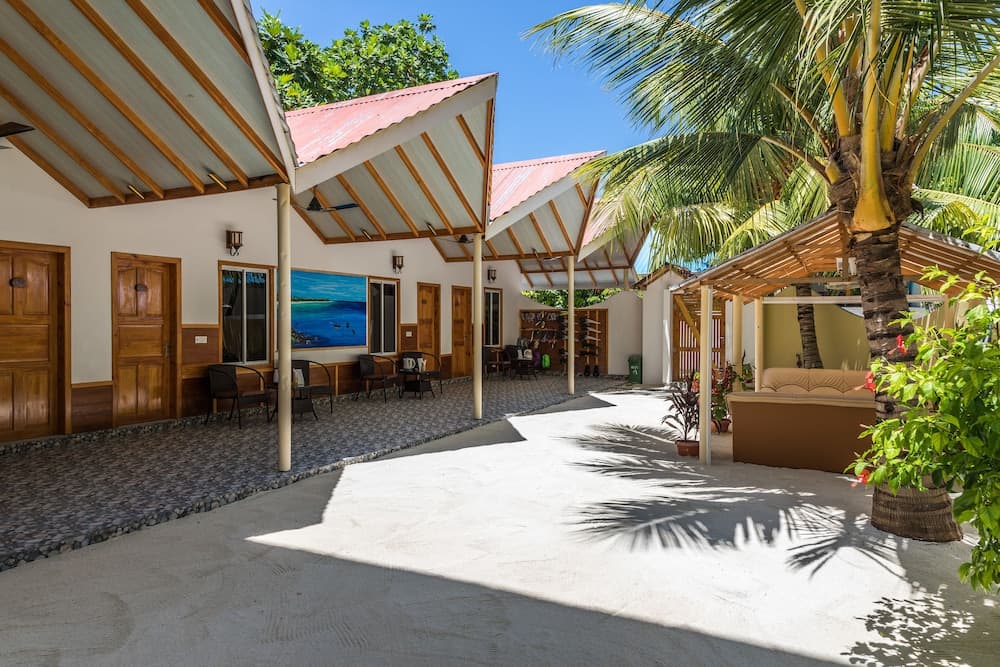 Relax Residence Thoddoo Maldives - View 17