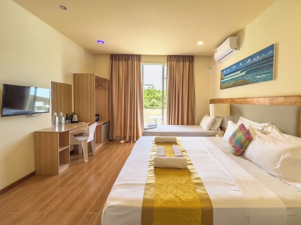 Rehendhi Villa - View 6