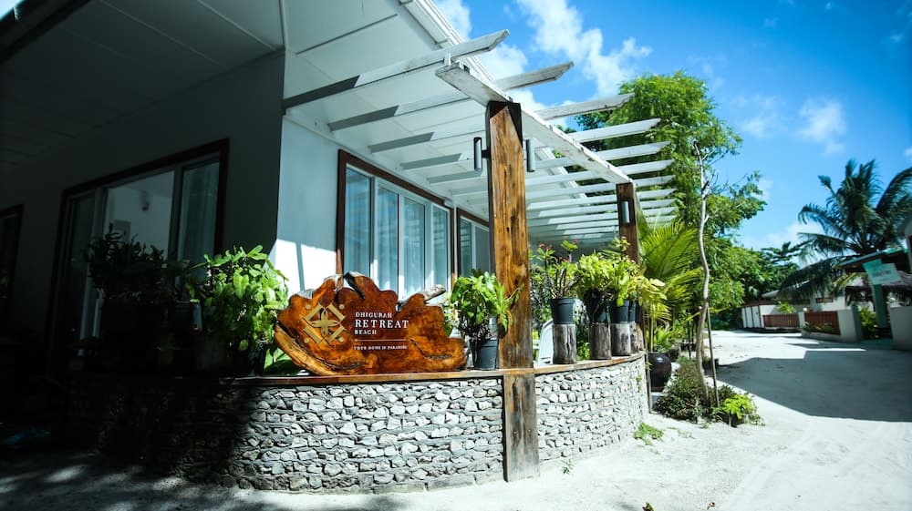 Dhigurah Retreat Beach - View 32