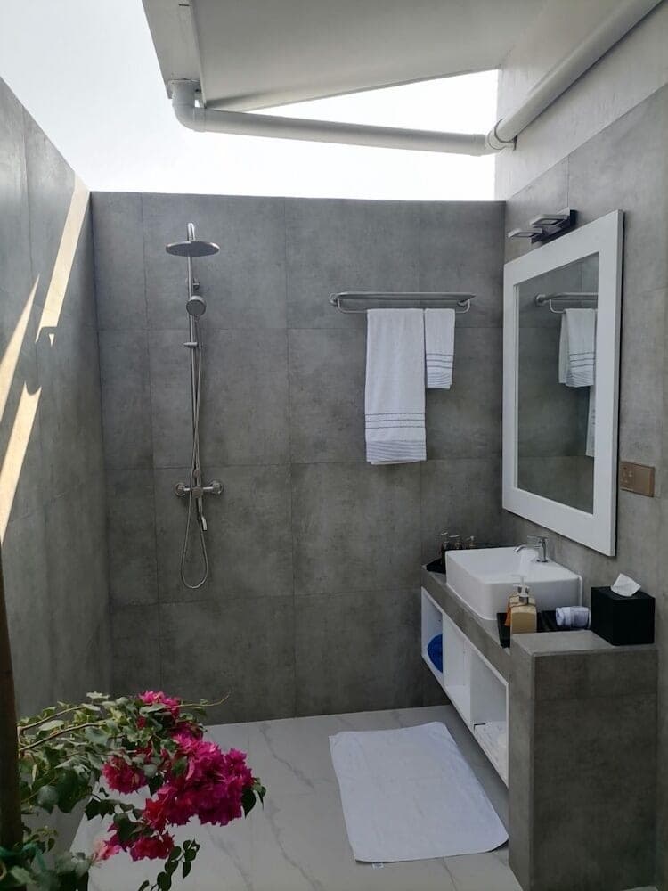 ISLAND LUXURY DIVE HOTEL - FULHADHOO - View 14