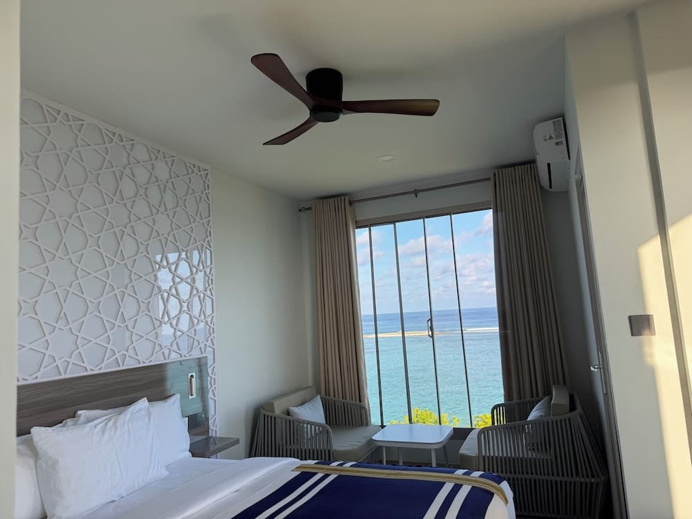 Avyanna Gulhi Beach - View 10