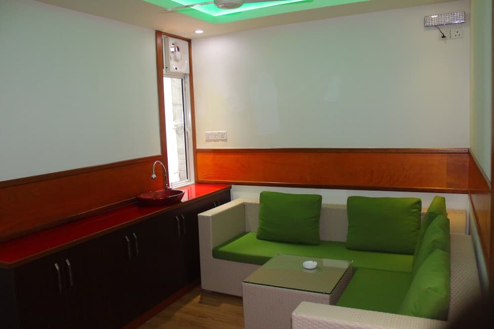 Six In One - View 23